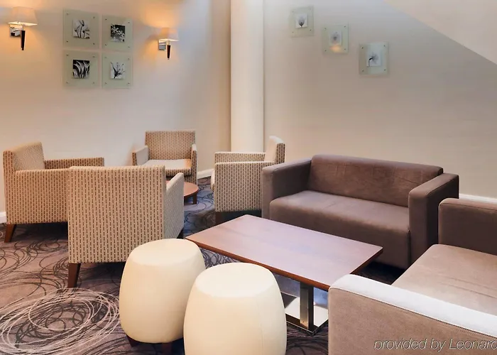 Hotel Express Centre By Ihg