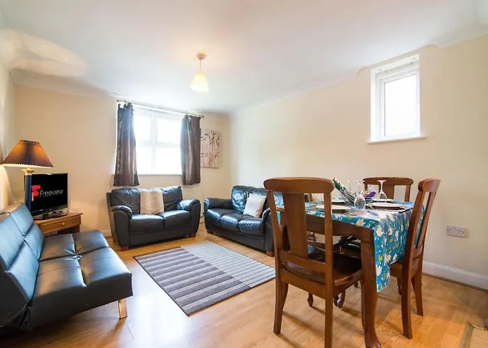 Apartment Long Reduced Rates 3p *