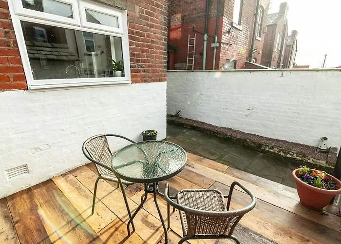 Park House - Large 3 Bedroom Victorian House, 10 Mins From 펜션 맨체스터