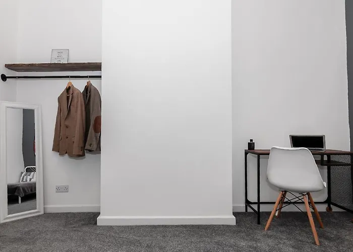 Park House - Large 3 Bedroom Victorian House, 10 Mins From Ferienhaus *