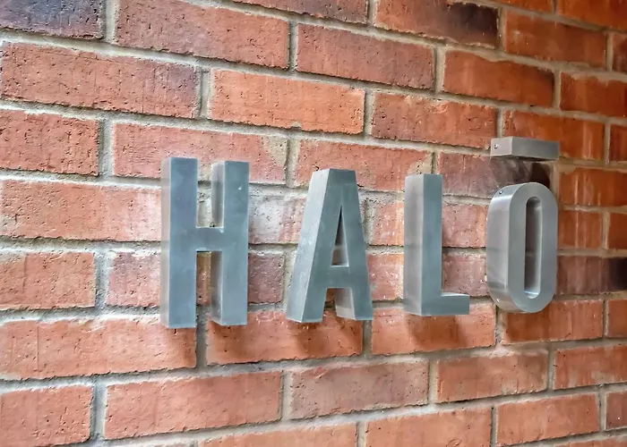 Halo House By Guestz Апартаменты Манчестер