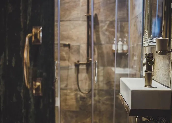 The Cow Hollow 4* Manchester