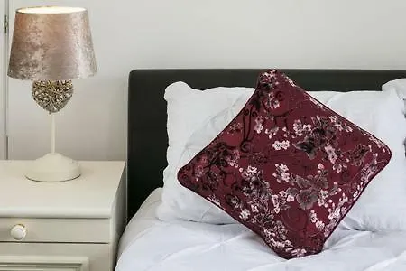 Сasa de vacaciones Knutsford House Holidays