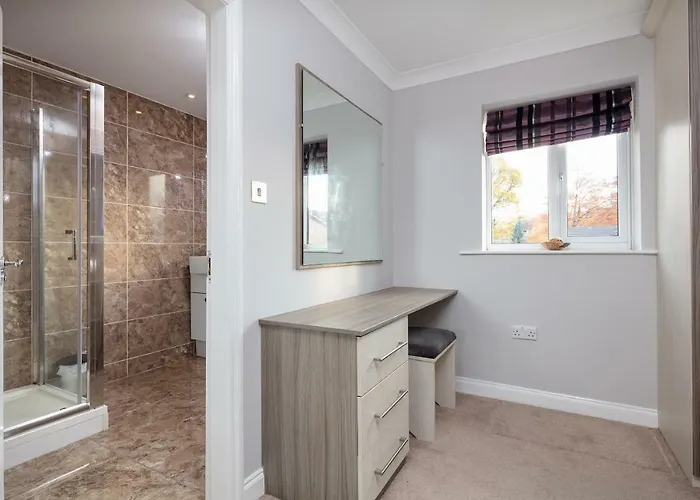 The Bluestone فيلة