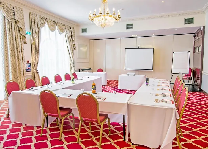 Britannia & Hotel 3*