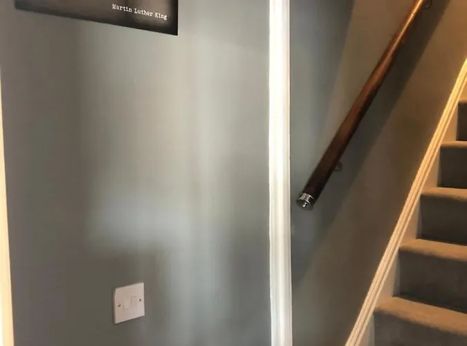 3. Stylish Private Double Near Centre *