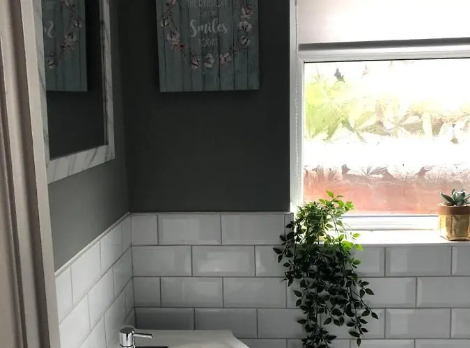 3. Stylish Private Double Near Centre * Manchester