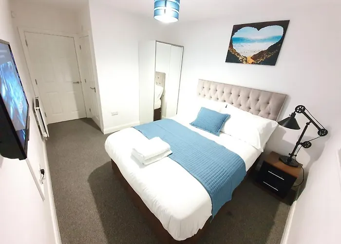 Manchester Holiday Apartment *