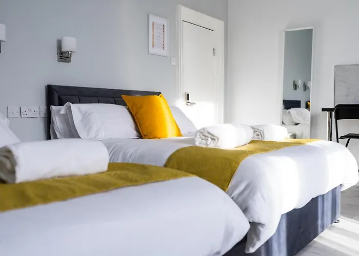 Regency 2* Manchester