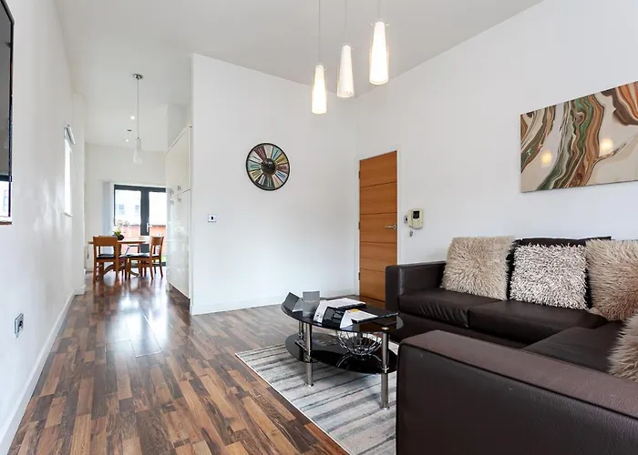 Dreamhouse Manchester West *