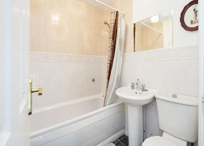 My-places Abbotsfield Court Townhouse 4 4* מנצ'סטר