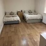Bed & Breakfast Big Rusholme With Tv And Private Bathroom-parking&wifi Manchester