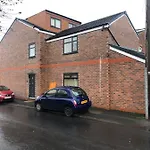 Bed & Breakfast Big Rusholme With Tv And Private Bathroom-parking&wifi