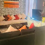 Beautiful Basement En-suite