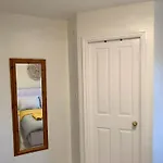 Дом отдыха Spacious And Amazing 4 Bedroom Detached House