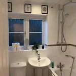 Spacious And Amazing 4 Bedroom Detached House