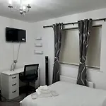 Garswood Road House Privatunterkunft *