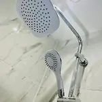 Apartment Beautiful And Homely 3 Bed House With Free Parking So Close To Man And Centre Manchester