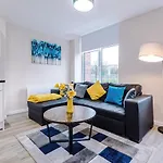 Weelky And Monthly Bookings At Cassia Unit - Telly Homes Ltd -brand New 1 Bedroom Salford, Daire