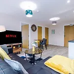 Weelky And Monthly Bookings At Cassia Unit - Telly Homes Ltd -brand New 1 Bedroom Salford,