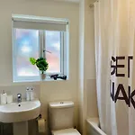 Modern, Stylish And Central Homestay
