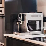 Luxurious 3 Bed Home, Free Parking 度假居 *