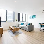 Luxurious Stylish In Old Trafford Apartment Manchester