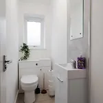 Prázdninový dům Stylish 4bd - Coop Live - Etihad - Parking - Ev *