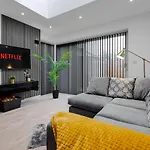 Stylish 4bd - Coop Live - Etihad - Parking - Ev Manchester