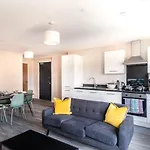 Modern & Stylish 2 Bed In Manchester