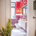 Townhouse With Roof Terrace بيت للعطل مانشستر
