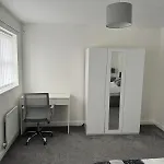 Sleeps5-netflix-parking-near Centre-etihad-coop Live *