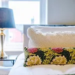 بيت للعطل Salford Sanctuary 5 Bed House مانشستر