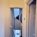 Дом отдыха Gorgeous Stylish Cheri Victorian House In *