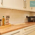 Big Contractor House With 6 Beds & Free Parking By Purestay - 7 Night Min! * Manchester