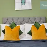 Casa vacanze Big Contractor House With 6 Beds & Free Parking By Purestay - 7 Night Min! Manchester