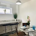 Modern, Stylish And Central