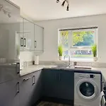 Modern, Stylish And Central Homestay Manchester
