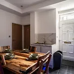 Refined Comforts For Two 5 Manchester