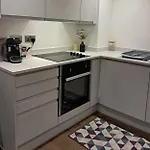 Ls96 No Serviced 4r Apartment