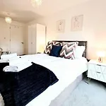 Ls96 No Serviced 4r Apartment Manchester