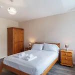Apartmán Bright 1 Bed Flat - Sleeps 3 *