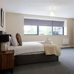 Appartement Modern 2 Bedroom *