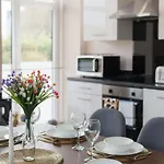 شقة 2 Bedroom Modern In