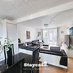 펜션 Inviting Serene Abode Large Driveway Sleeps 12 *