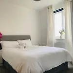 Modern, Stylish And Central Manchester