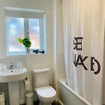 Modern, Stylish And Central