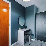 Daire New! Stunning 2-bed In By 53 Degrees Property, Amazing Location - Sleeps 6! Manchester