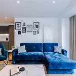 Hilltop Serviced - Piccadilly