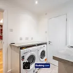 Cosy 3-bed House L Garden L Free Parking L Stretford L Sleeps 7 L Book Today With The Cosy Corner Nationwide Daire